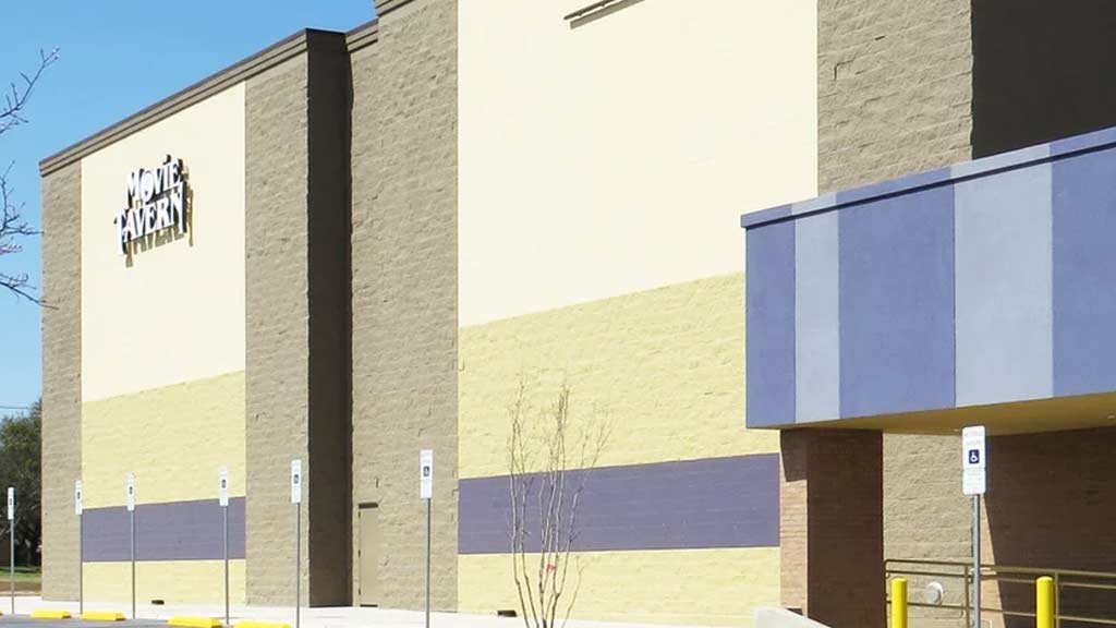Movie Tavern exterior