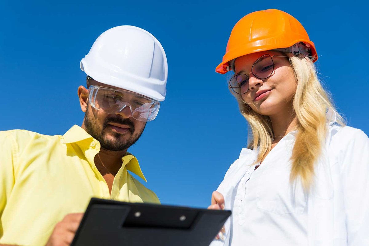 Manager and manual worker at a municipal landfill